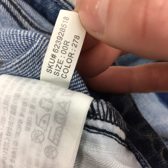 Abercrombie | Distressed Patched Skinny High Rise - Picture 6 of 6